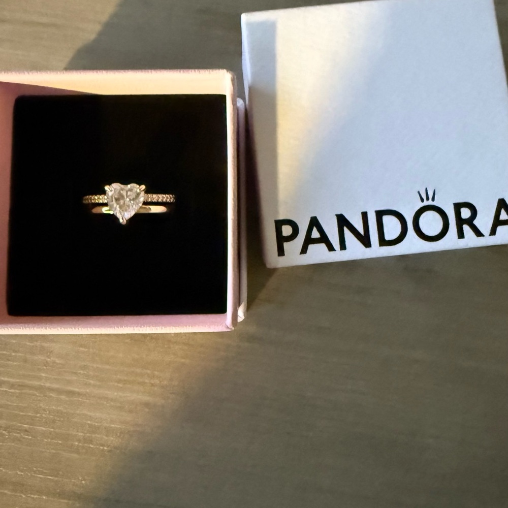 Pandora heart shaped ring gold with box